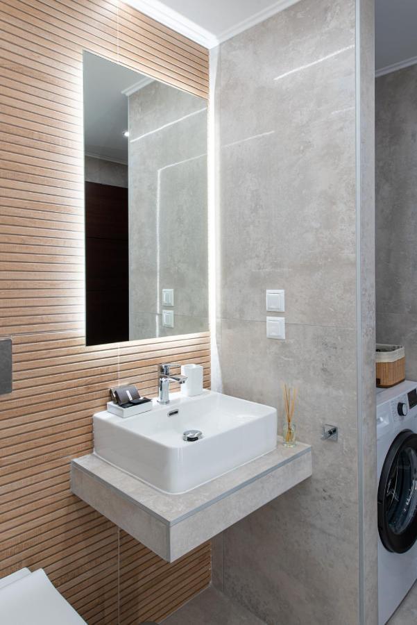 Veria Panorama Luxury Suite With Garden. Exterior photo