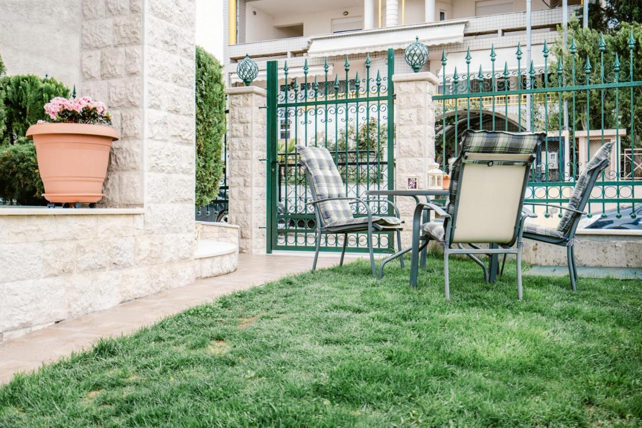 Veria Panorama Luxury Suite With Garden. Exterior photo